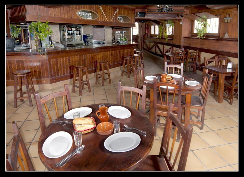 Hostal Carel 厄尔梅达诺 外观 照片
