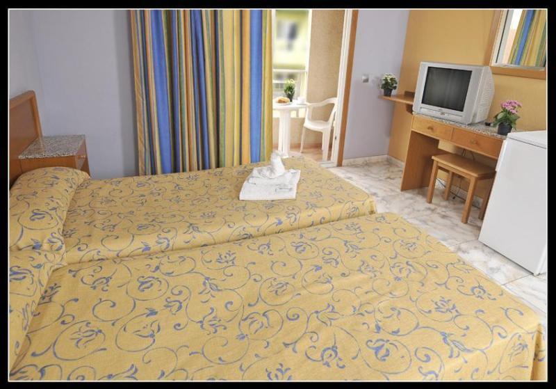 Hostal Carel 厄尔梅达诺 外观 照片
